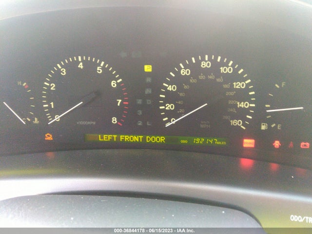 2000 LEXUS LS 400 VIN: JT8BH28F0Y0177762