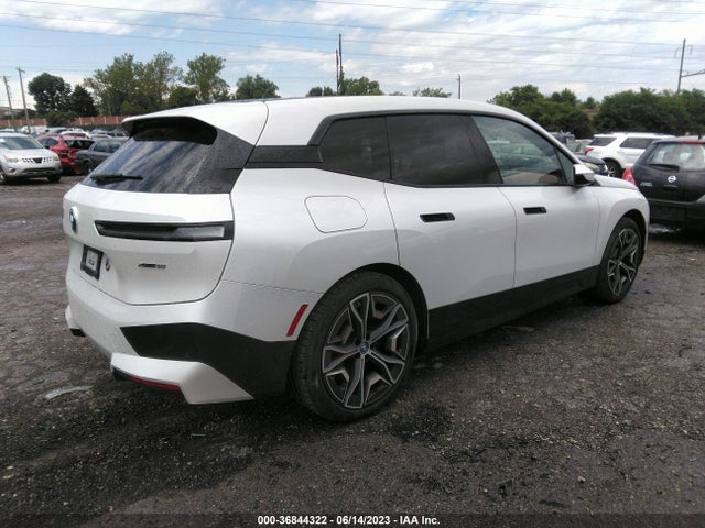 2022 BMW iX, VIN: WB523CF08NCK49799