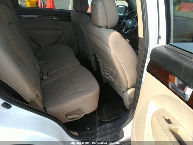KIA SORENTO LX 2014 5XYKTCA66EG509855 Image 8