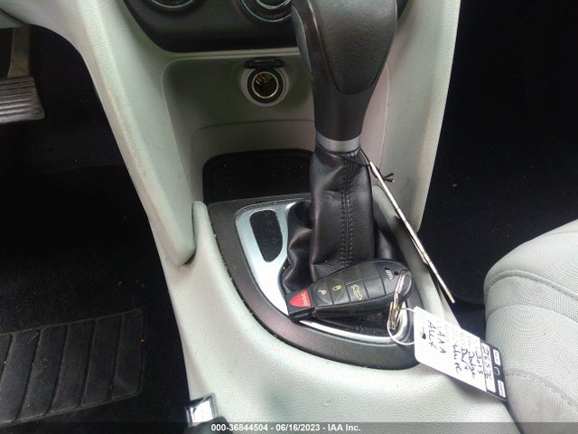 2013 DODGE DART SXT VIN: 1C3CDFBA2DD321244