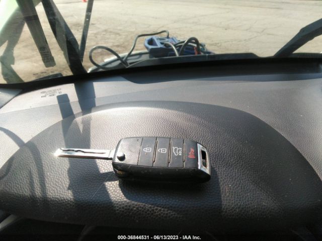 KNDJN2A20F7755912 KIA Soul Base