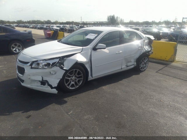 Chevrolet MALIBU 1LT 2015 1G11C5SL5FU152740 Image 2