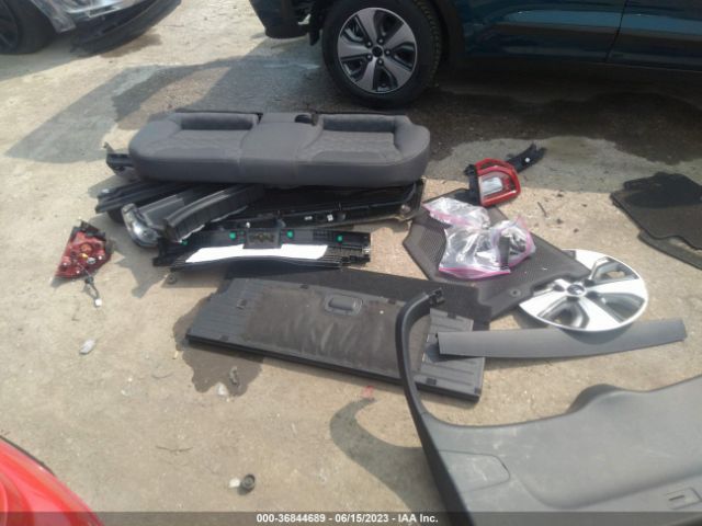 KNDCB3LC8J5189466 KIA NIRO LX
