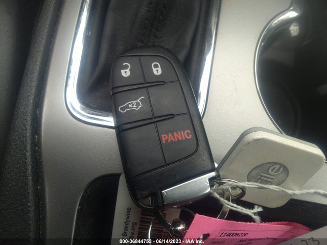 1C4RJFAG4KC826354 Jeep Grand Cherokee Laredo E