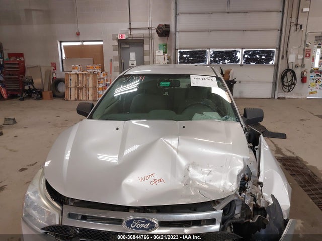 2011 FORD FOCUS SE VIN: 1FAHP3FN2BW172457