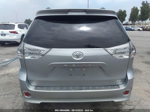 Toyota SIENNA SE 2016 5TDXK3DC4GS728426 Image 8