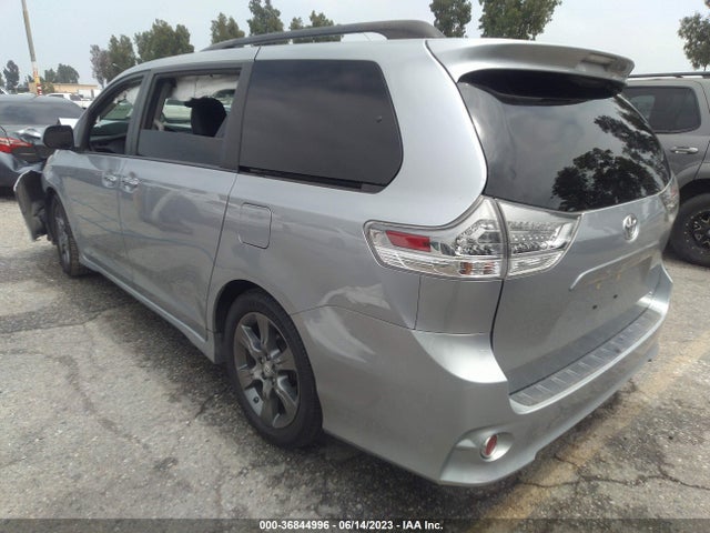 Toyota SIENNA SE 2016 5TDXK3DC4GS728426 Image 9