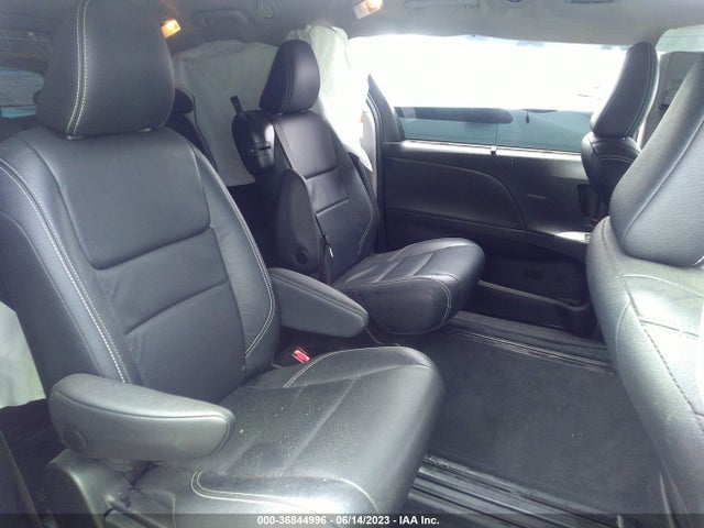 Toyota SIENNA SE 2016 5TDXK3DC4GS728426 Image 14