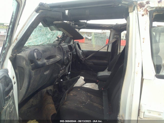 1C4BJWKG0FL533802 Jeep Wrangler Unlimited Sport Rhd