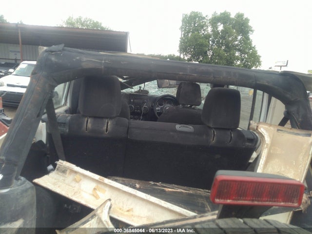 1C4BJWKG0FL533802 Jeep Wrangler Unlimited Sport Rhd