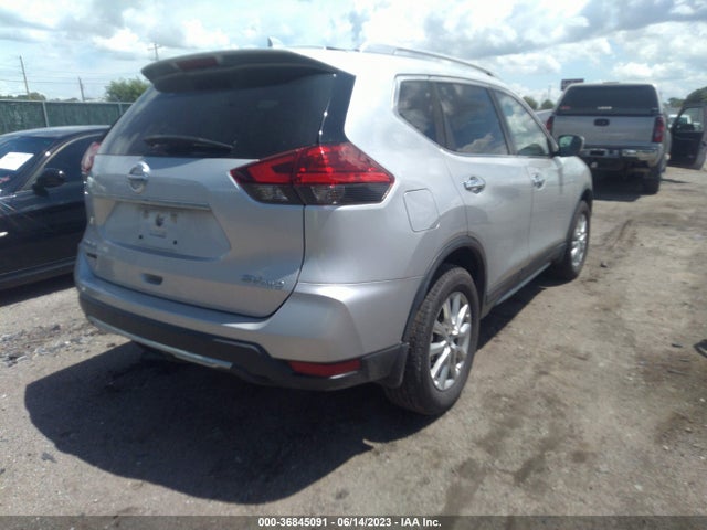 Nissan ROGUE SV 2017 5N1AT2MV3HC814727 Image 4