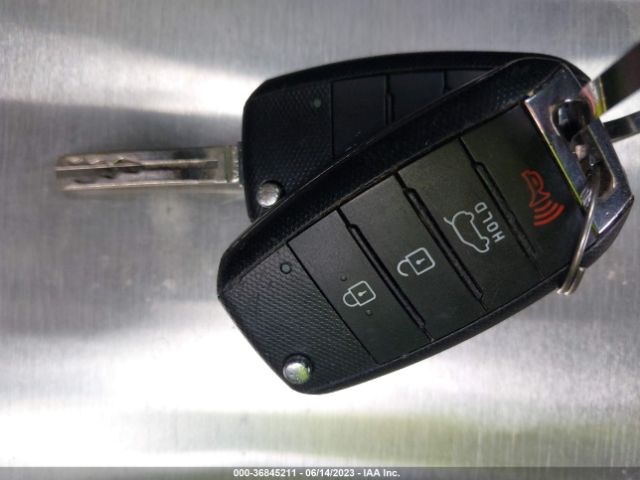 KNDJN2A20G7394277 KIA Soul Base