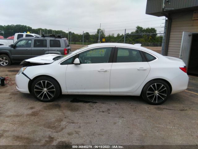 1G4PR5SK4H4119704 Buick Verano Sport Touring
