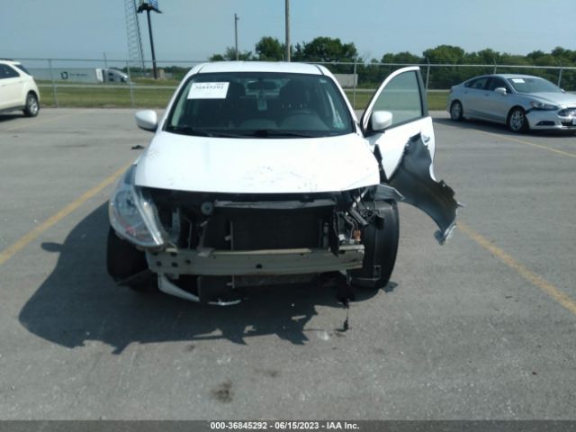 3N1CN7AP7GL867575 Nissan VERSA SV