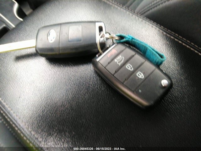 2016 KIA SORENTO LX VIN: 5XYPGDA38GG092828