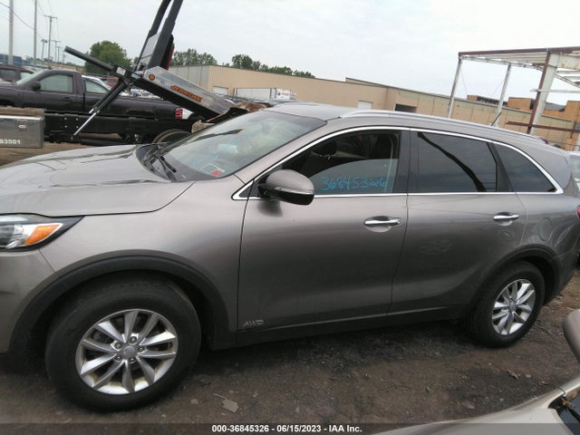 2016 KIA SORENTO LX VIN: 5XYPGDA38GG092828