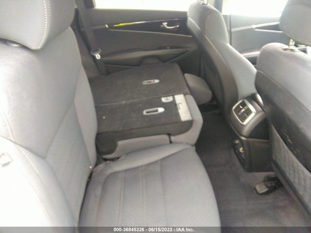 2016 KIA SORENTO LX VIN: 5XYPGDA38GG092828