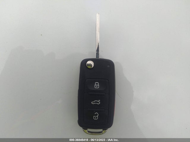 WVGAV7AX6GW507918 Volkswagen TIGUAN SE
