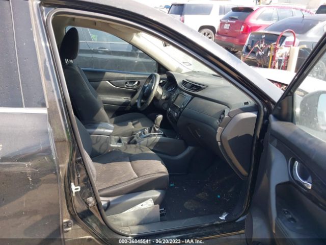 KNMAT2MTXJP502115 Nissan ROGUE SV