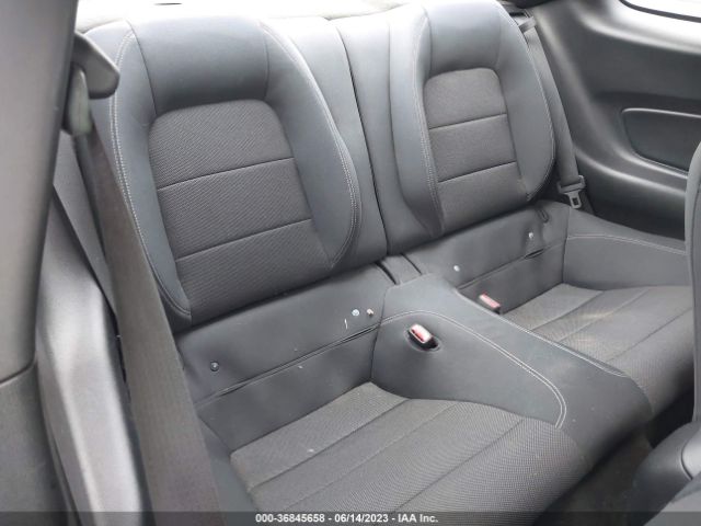 1FA6P8AM8F5338754 Ford Mustang V6