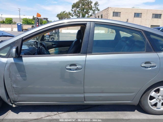 2005 TOYOTA PRIUS VIN: JTDKB20U453081995