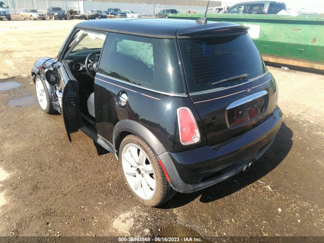 2006 MINI COOPER HARDTOP WMWRE33586TG99659 Photo 2