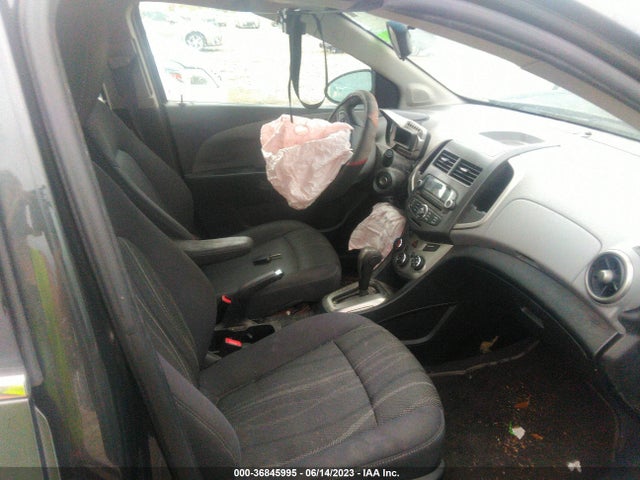 Chevrolet SONIC LT 2014 1G1JC5SH1E4231865 Image 6