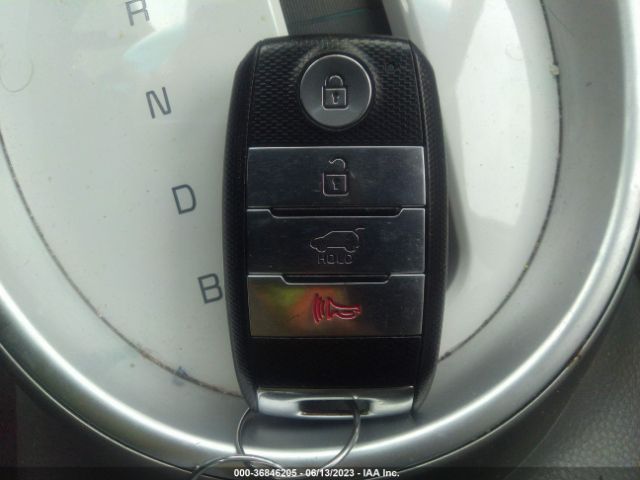 KNDJX3AEXF7002074 KIA Soul Ev +