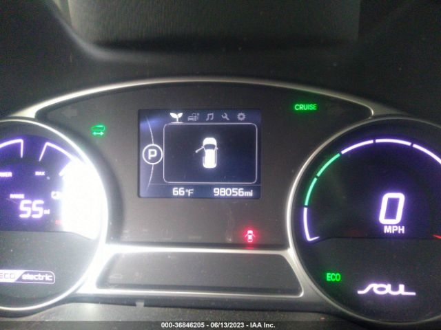 KNDJX3AEXF7002074 KIA Soul Ev +