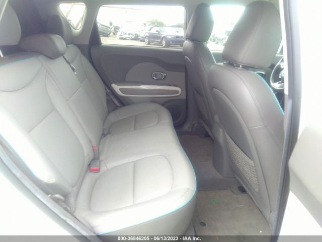 KNDJX3AEXF7002074 KIA Soul Ev +