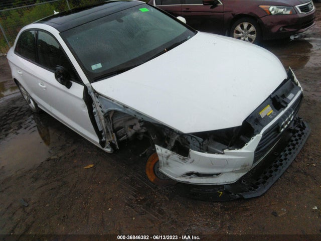WAUAUGFF6H1026330 Audi A3 Sedan Premium