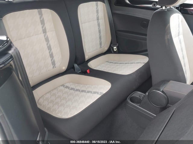 Продажа на аукционе авто 2018 Volkswagen Beetle Convertible S/coast/se, vin: 3VW5DAAT8JM502890, номер лота: 36846440