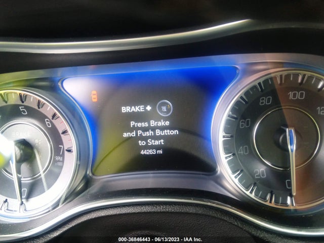 Chrysler 300 300s 2021 2C3CCABG8MH592337 Image 16