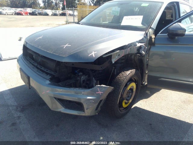 3VV3B7AX8JM088436 Volkswagen Tiguan Sel/se