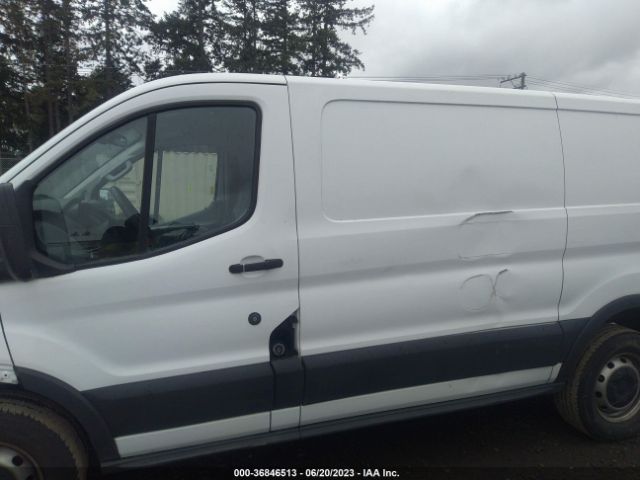 1FTYE1ZM4HKA89927 Ford TRANSIT VAN