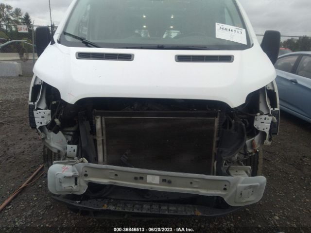 1FTYE1ZM4HKA89927 Ford TRANSIT VAN