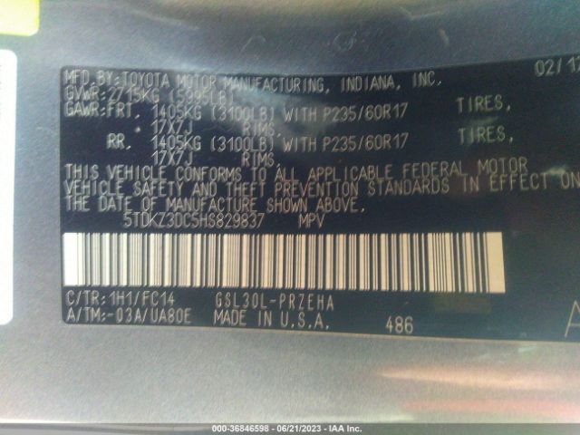5TDKZ3DC5HS829837 Toyota SIENNA LE