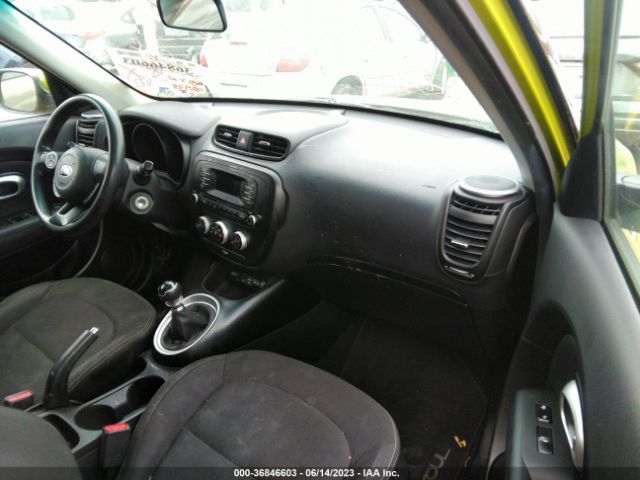 KNDJN2A27F7786445 KIA Soul Base