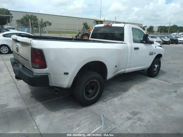 2015 Ram 3500 LCF, VIN: 3C63RPAL4FG690108