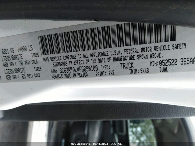 2015 Ram 3500 LCF, VIN: 3C63RPAL4FG690108