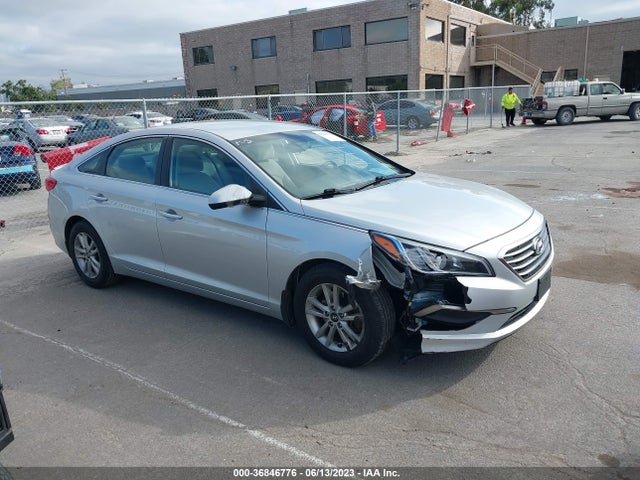 Hyundai SONATA SE 2017 5NPE24AFXHH446634 главное изображение