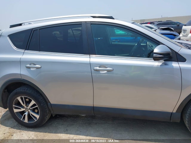 Toyota Rav4 Xle 2017 2T3RFREV1HW572572 Image 5