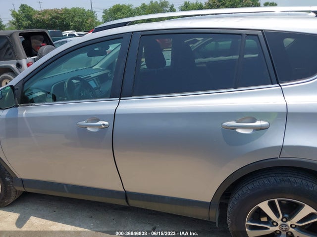 Toyota Rav4 Xle 2017 2T3RFREV1HW572572 Image 6