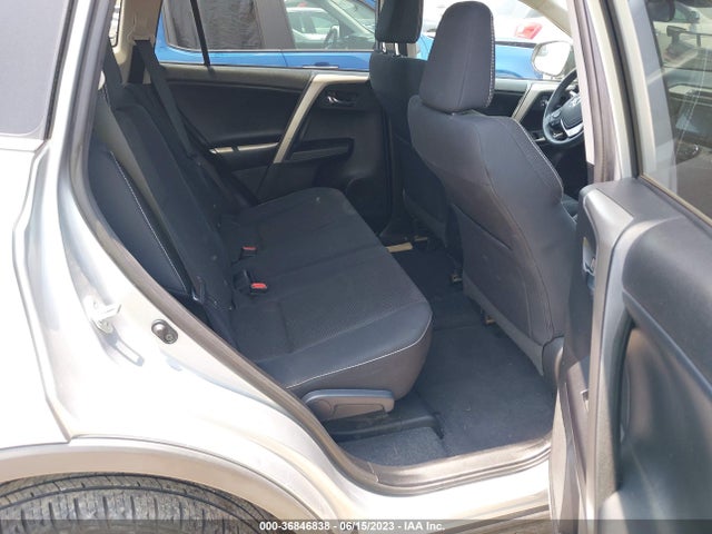 Toyota Rav4 Xle 2017 2T3RFREV1HW572572 Image 14