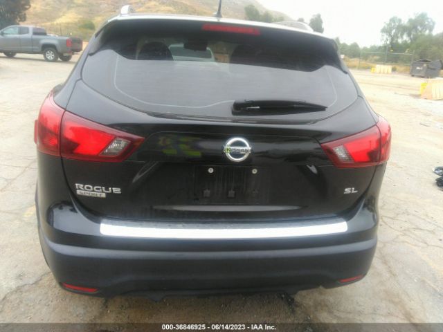 JN1BJ1CP5JW501164 Nissan Rogue Sport Sl