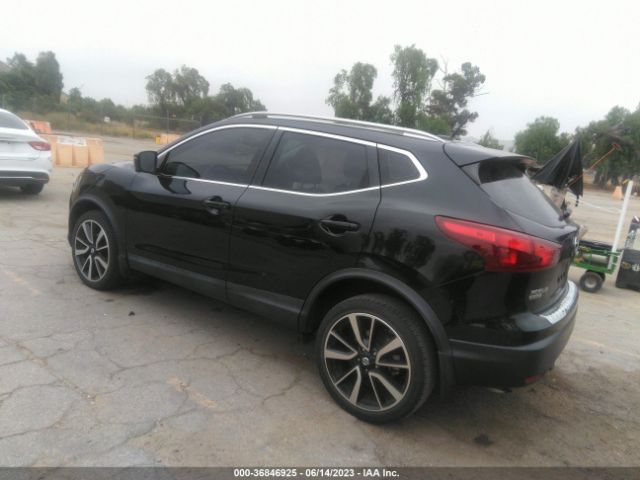 JN1BJ1CP5JW501164 Nissan Rogue Sport Sl