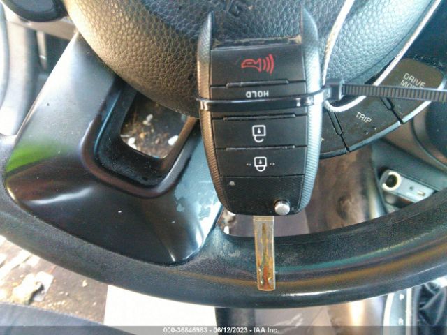 KNDJP3A57J7528039 KIA SOUL +