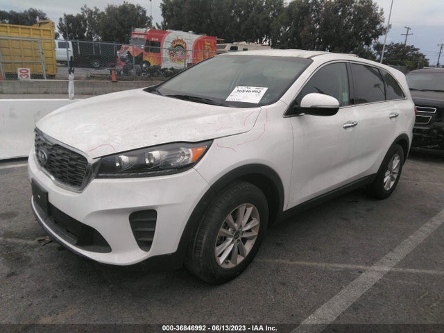 KIA SORENTO LX 2020 5XYPG4A37LG696736 Image 2