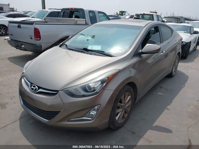 Hyundai ELANTRA SE 2015 5NPDH4AE6FH570074 Image 2