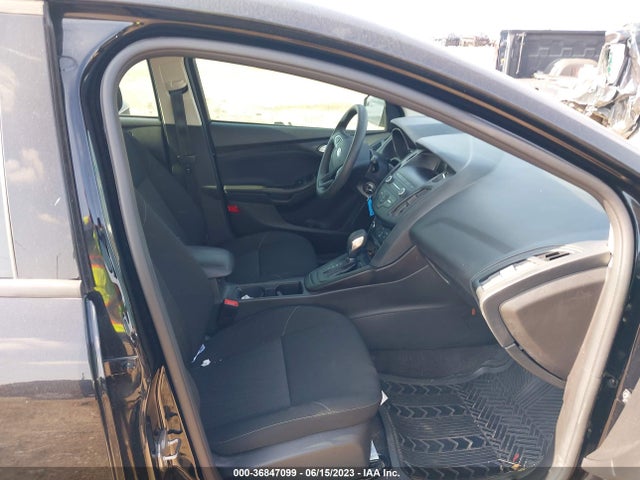 Ford FOCUS SE 2018 1FADP3K22JL259057 Image 11